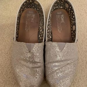 Silver glitter Toms- size 7.5